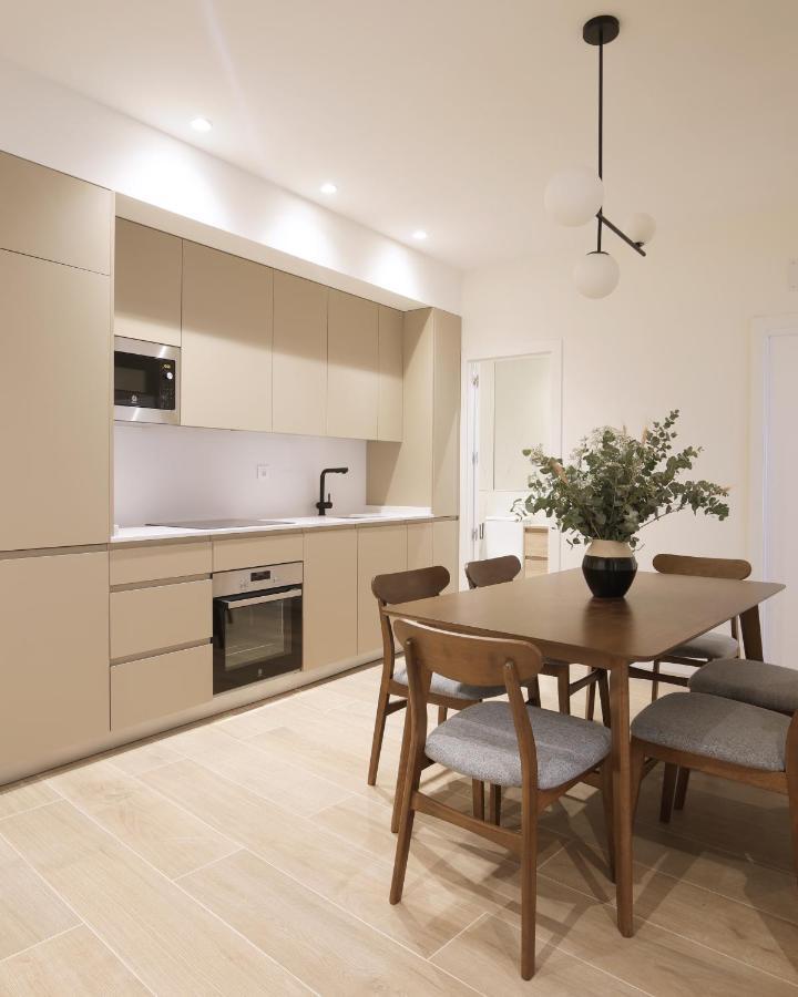 Apartamento Luxury Flat Next To Gran Via Madrid Exterior foto
